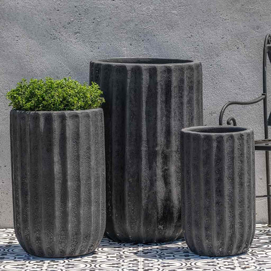 Maris Planter, Tall || Volcanic Coral