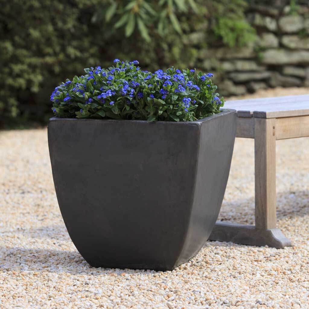 Mika Square Planter || Graphite