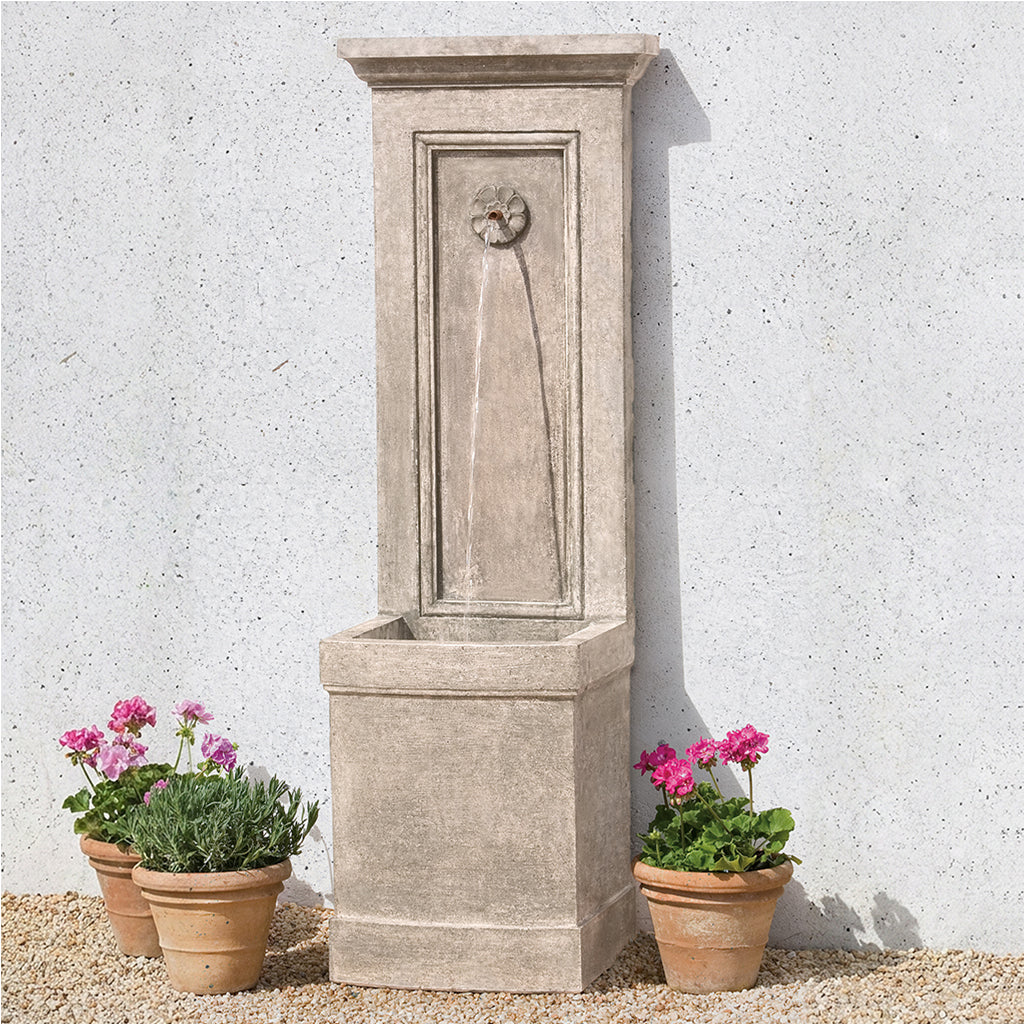 Auberge Fountain