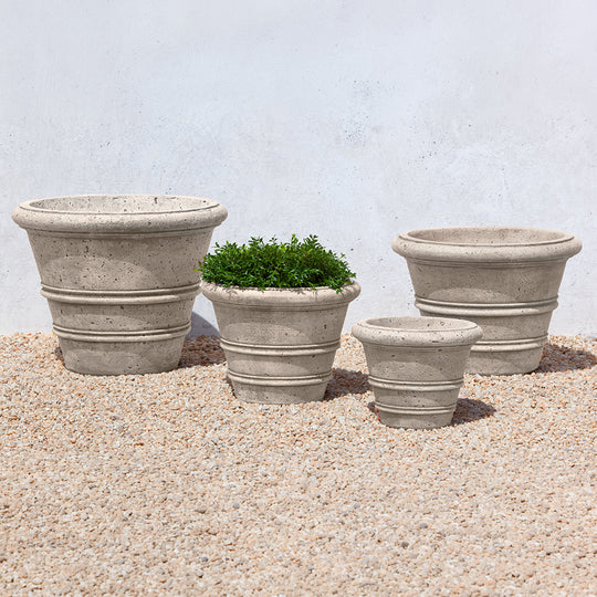 Textured Rolled Rim Planter, Medium