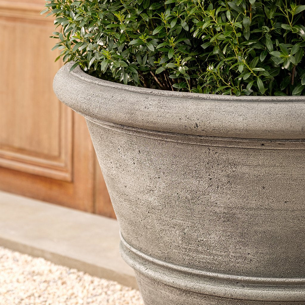 Textured Rolled Rim Planter, Large